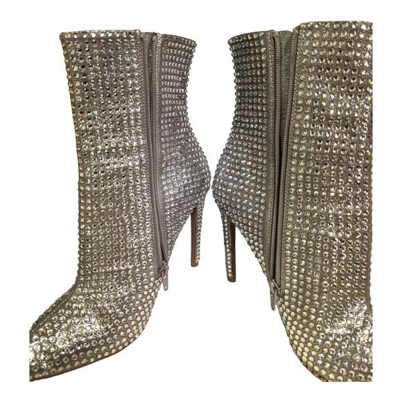 Steve Madden Winnings Rhinestone Silver Stiletto Ankle Boot 9 - Picture 4 of 12